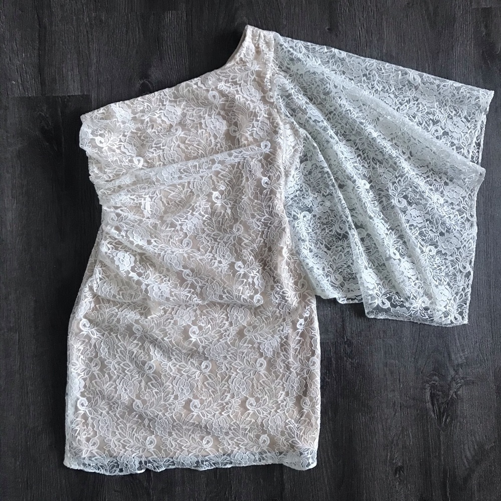 Adrianna Papell White Nude One shoulder lace Mini Dress (S)